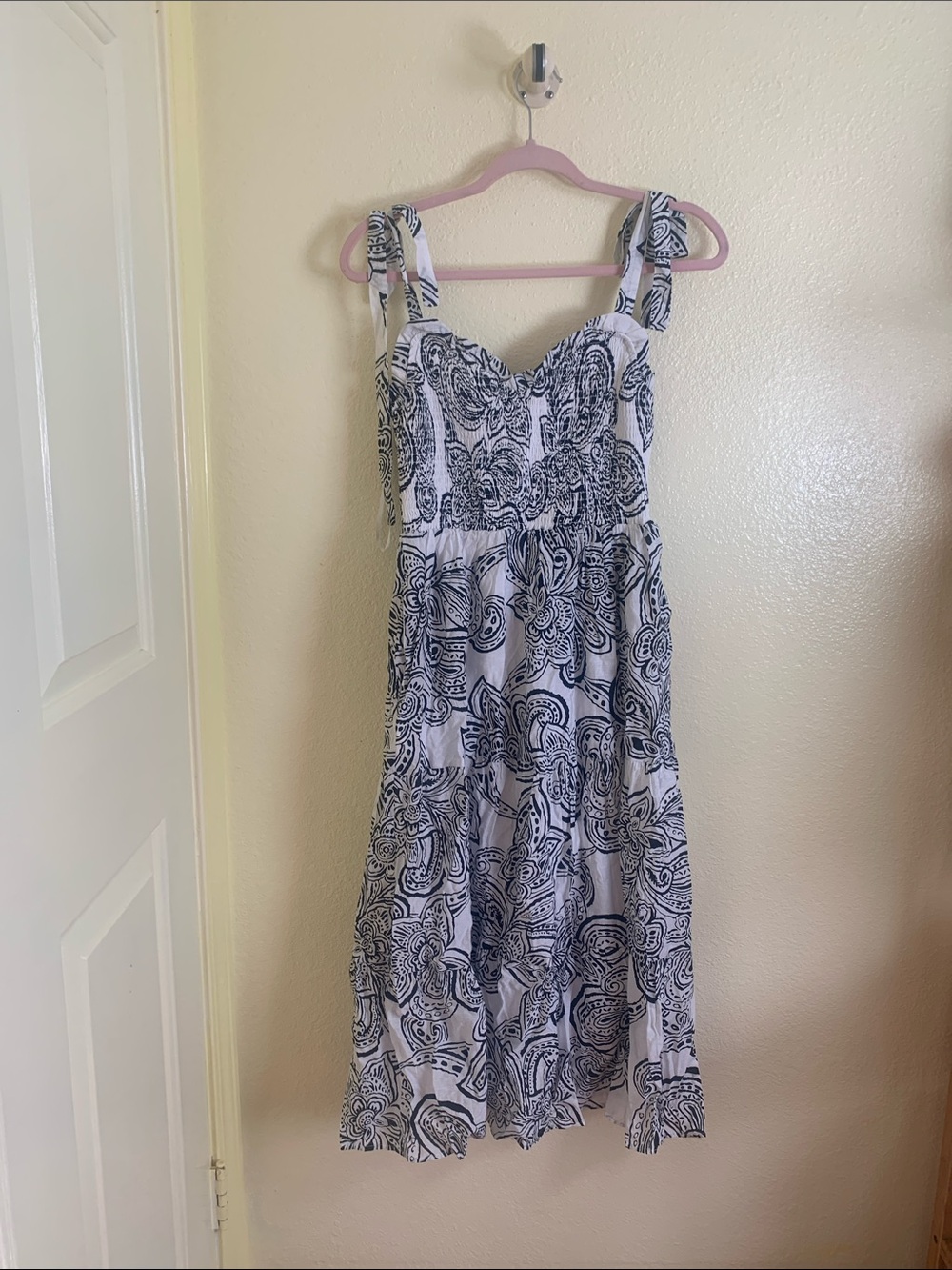 NWOT Aqua White & Navy Floral Tie-Shoulder Midi Dress, Size S